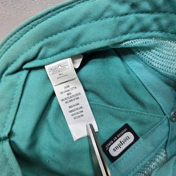 Patagonia P-6 Logo Trucker Hat Mens One Size Cap Gray Teal Mesh Adjustable - Picture 4 of 7